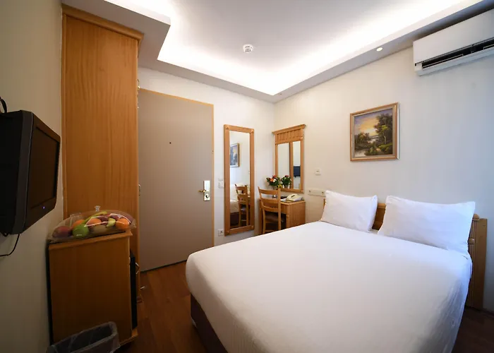 Hotel Park Star Taksim 3*